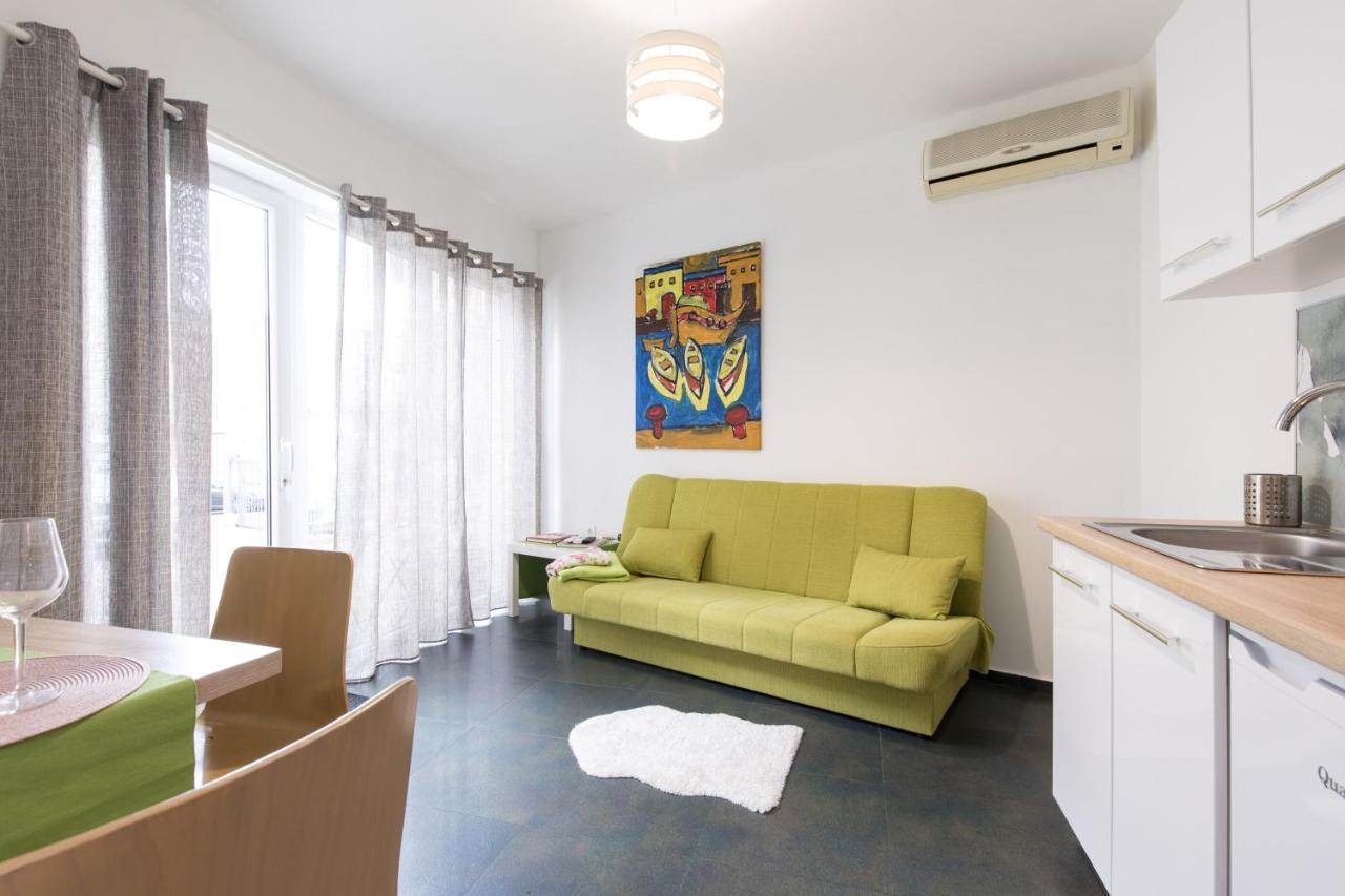 Apartment Lauro Opatija, Ground Floor, Parking, Near Sea Luaran gambar